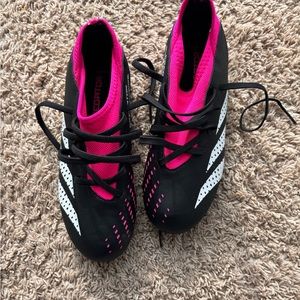 Girls soccer cleats - youth size 3. Never been worn! Mint condition!